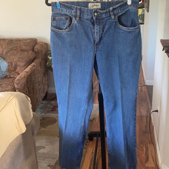 LL Bean Classic Fit Jeans - Picture 1 of 1